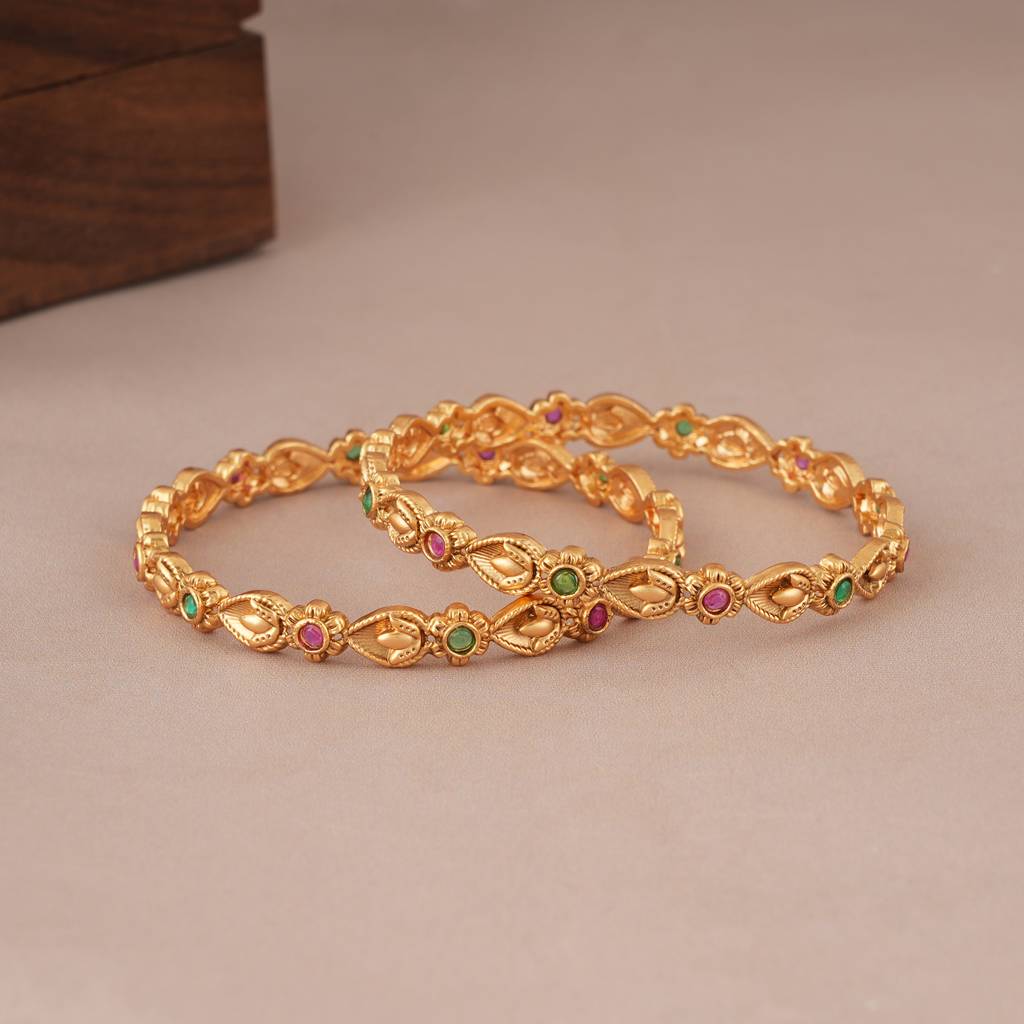 Sleek Gold Plated Pear Shaped Stone Bangle Set : SJ073