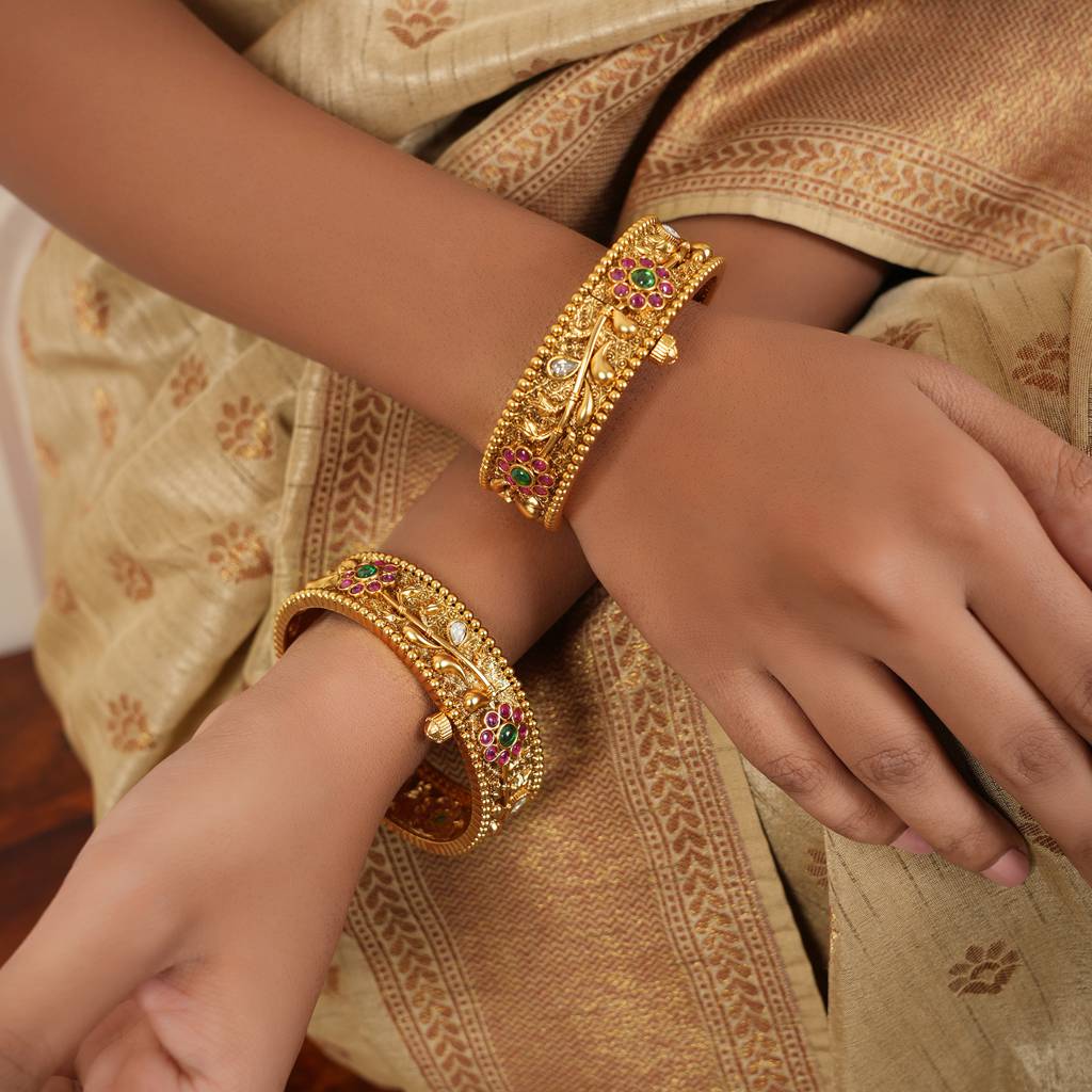 Amazing Antique Gold Broad Kada Stone Bangle Set : SJ071