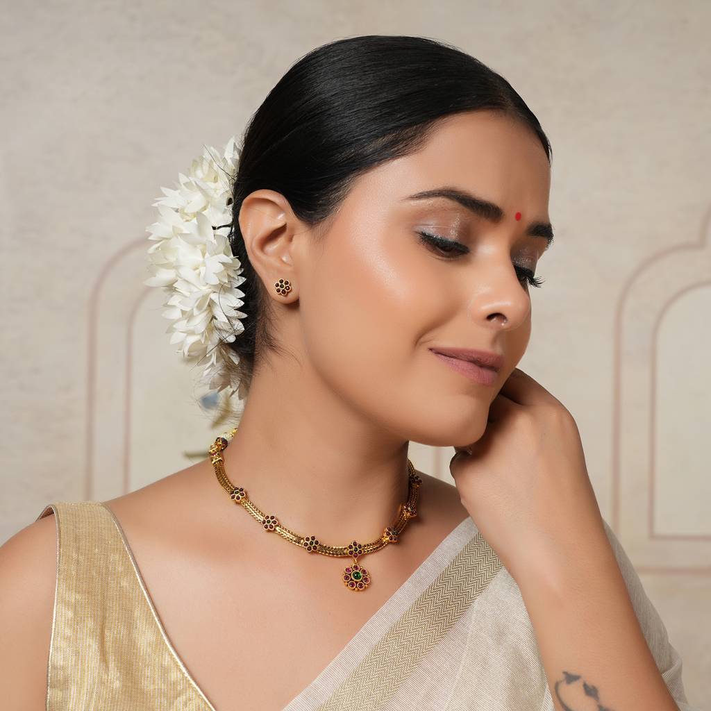 Cute Floral Stone Antique Gold Necklace Set For Women : SJ099