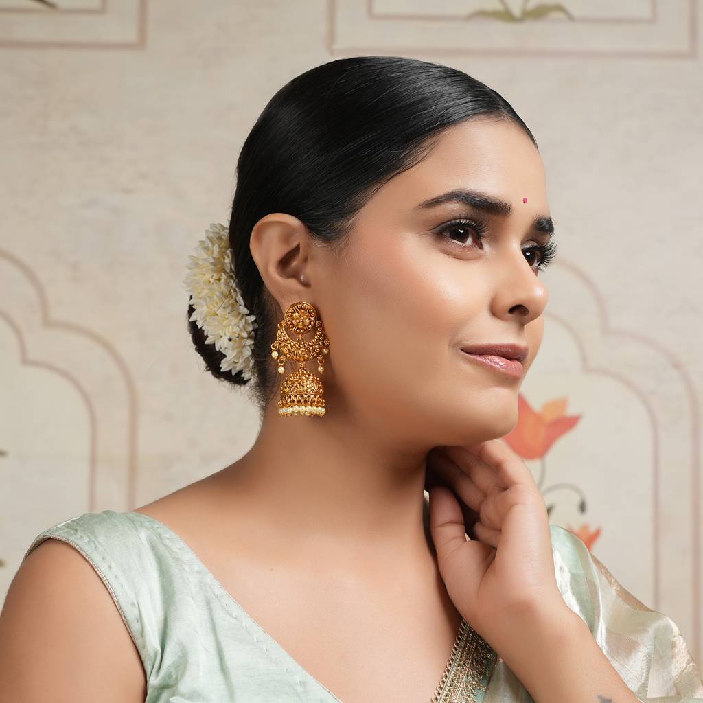 Long Anqtiue Gold Pearl Jhumka Earring : SJ111
