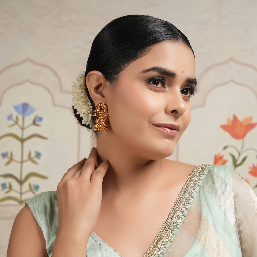Cute Ruby Stone Antique Gold Jhumka Earring : SJ109