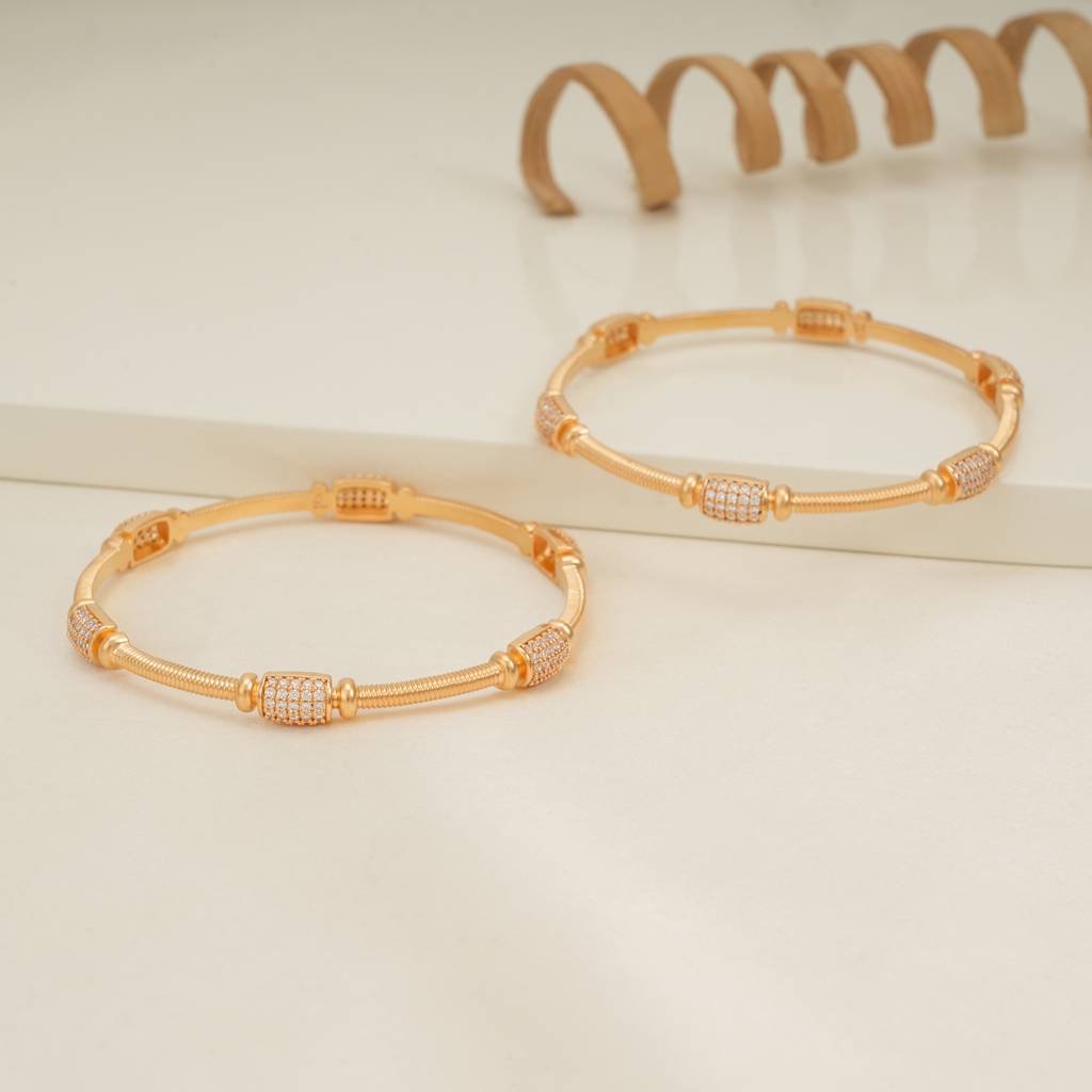 Stunning Antique Gold Spiral Diamond Bangle Set : SJ193