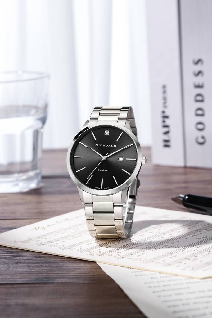 Giordano Classic Analog Watch For Men With Diamond Marked Dial And Stainless Steel Strap : GZ-50101-11