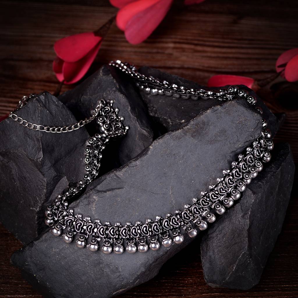 Oxidised Silver Toned Textured Necklace : SJNK1496