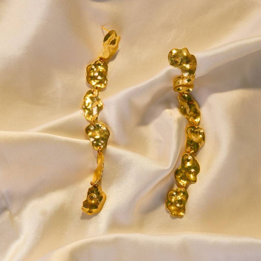 Ruffle Earrings : RuffleEarringNIH150ER79
