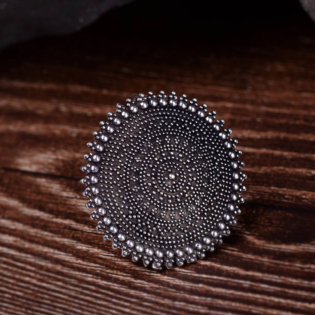 Silver Oxidised Toned Designer Finger Ring : SJRG1504