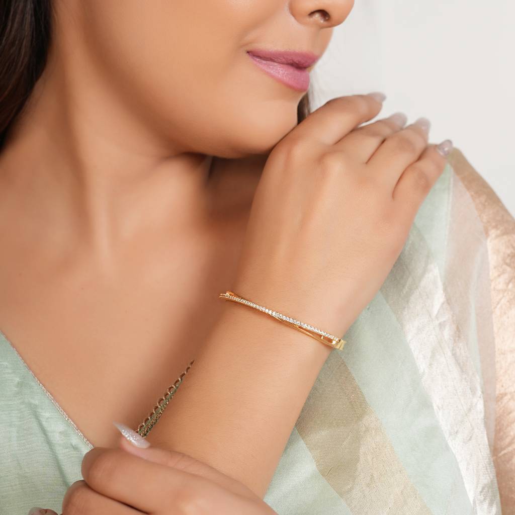 Amazing Single Line Cz Diamond Bangle Set For Women : SJ211