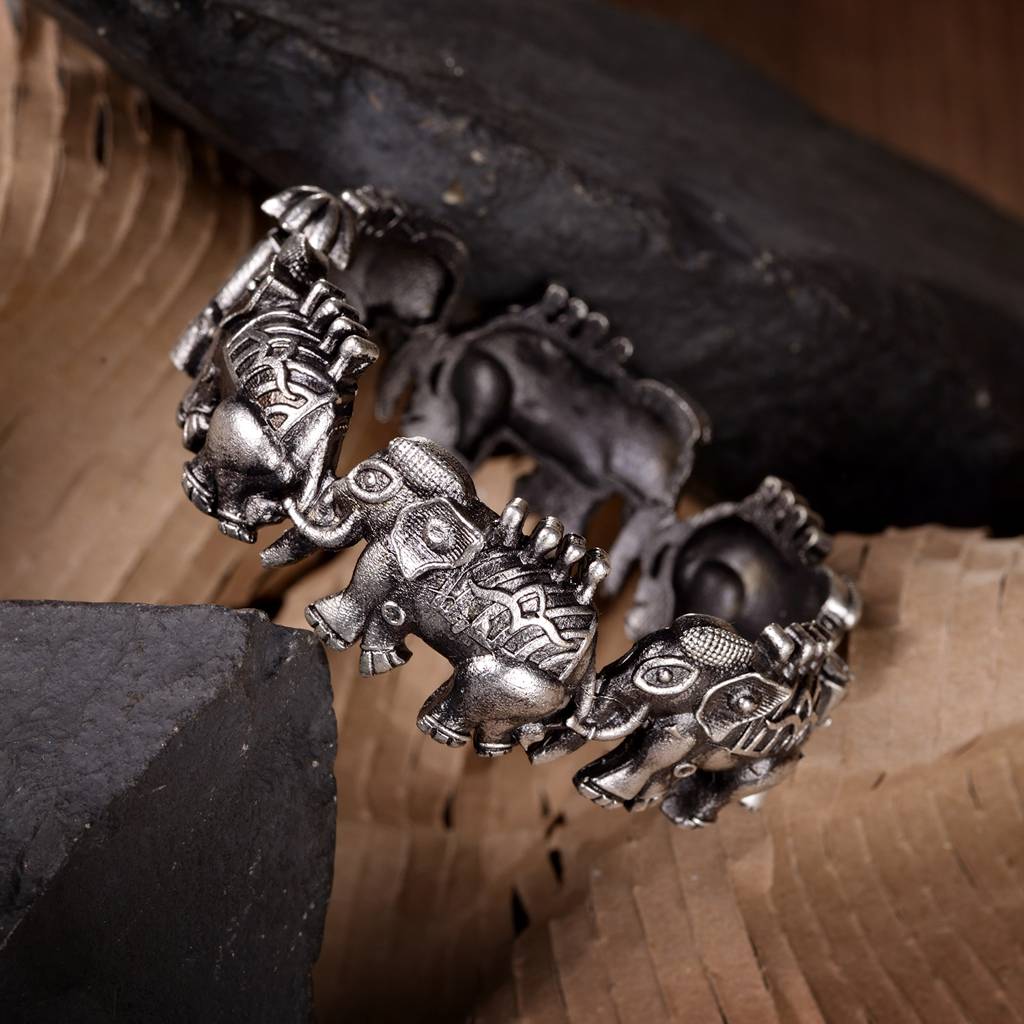 Oxidised Silver Toned Elephant Design Tribal Kada Bracelet : SJBR1511