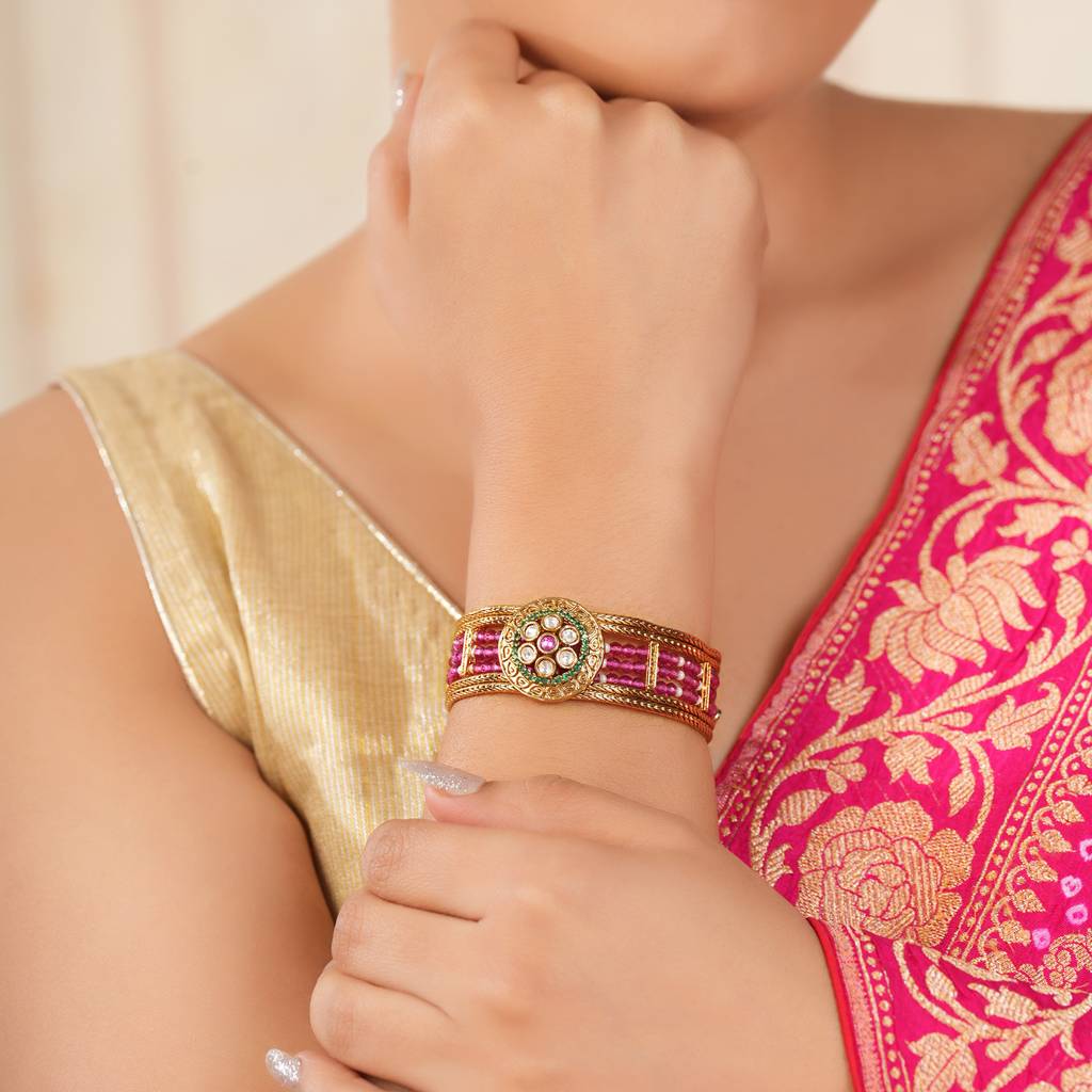 Amazing Antique Gold Ruby Stone Bracelet : SJ217