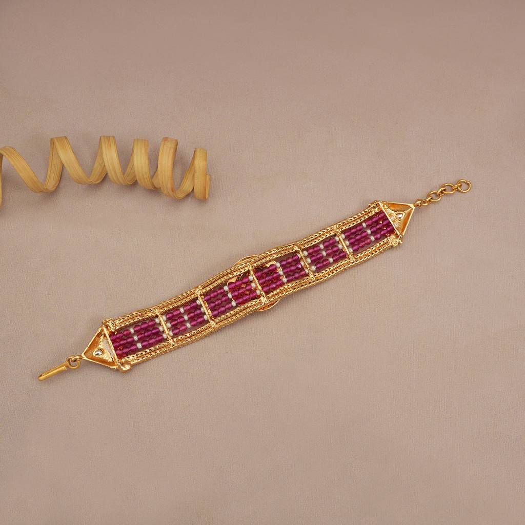 Amazing Antique Gold Ruby Stone Bracelet : SJ217