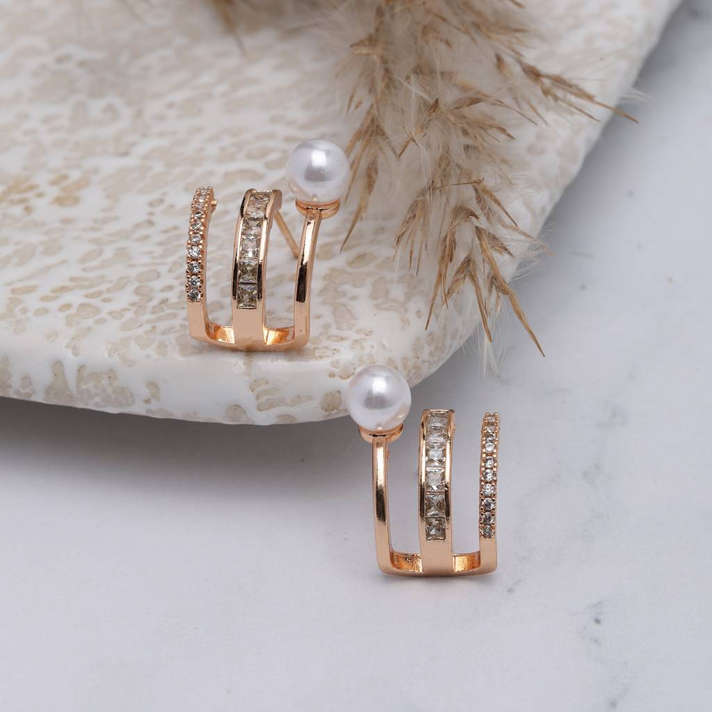 Daisy Dream 18K Gold Plated Earrings : MidasTouch18KGoldPlatedEarrings