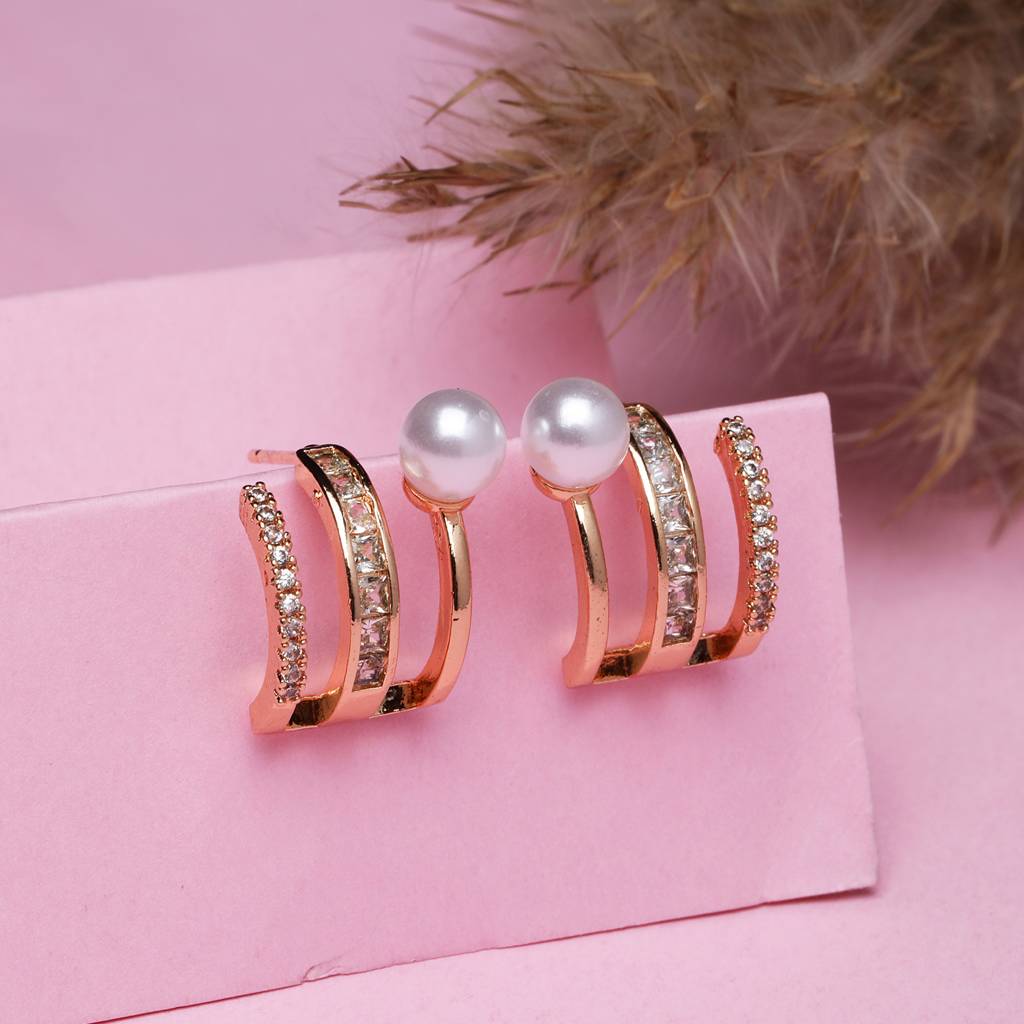Daisy Dream 18K Gold Plated Earrings : MidasTouch18KGoldPlatedEarrings
