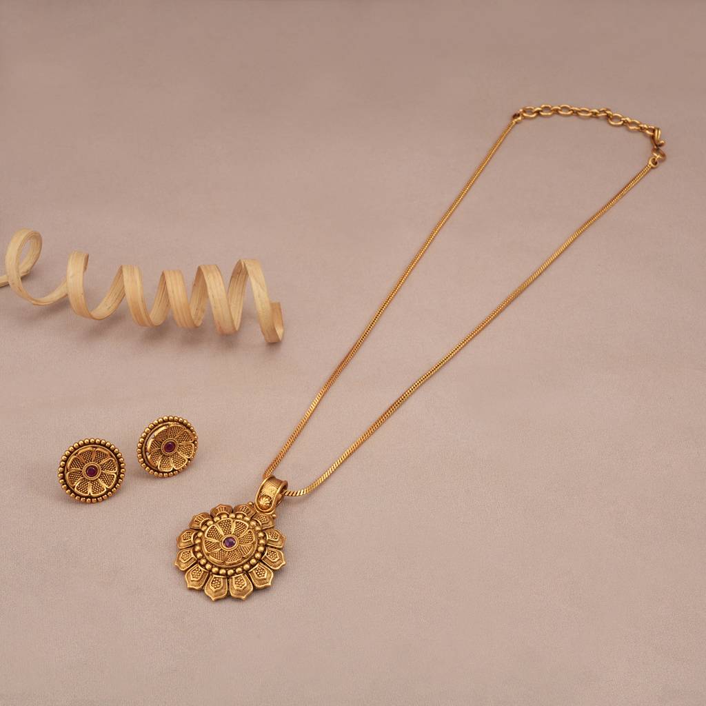 Stunning Antique Gold Floral Carved Pendant Set : SJ241