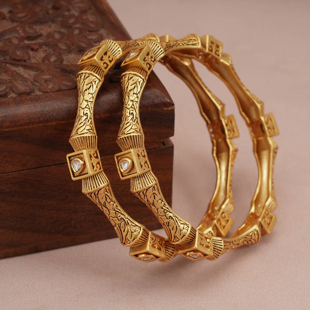 Amazing Antique Gold Kundan Bangle Set For Women : SJ244