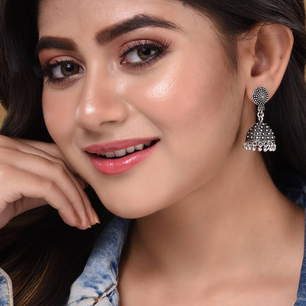 Silver Toned Oxidised Jhumka Earrings : SJER1548