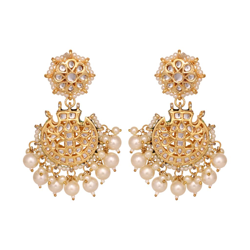 Off White Gold Toned Kundan Studded & Pearl Beaded Chandbalis : SJER1552