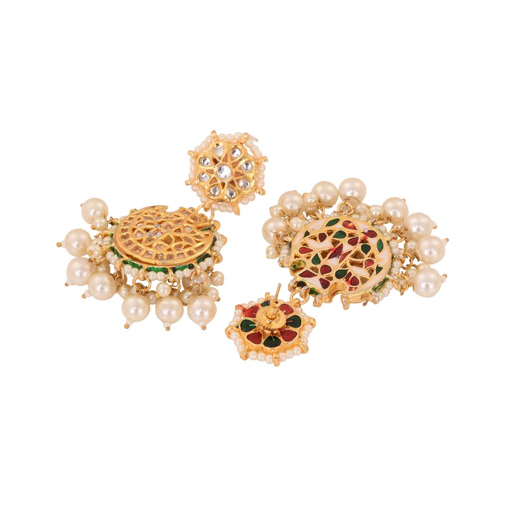 Off White Gold Toned Kundan Studded & Pearl Beaded Chandbalis : SJER1552