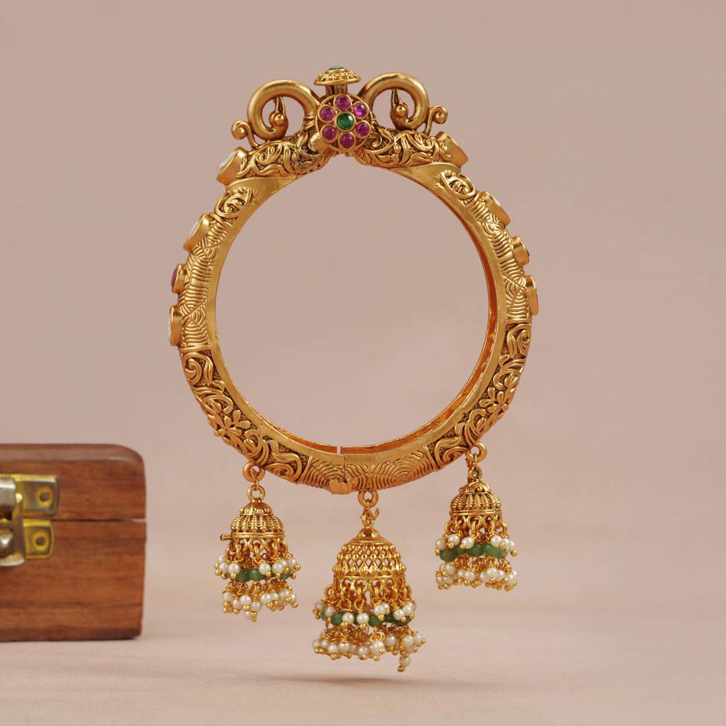 Stunning Antique Gold Plated Peacock Kundan Kada Bangle : SJ252