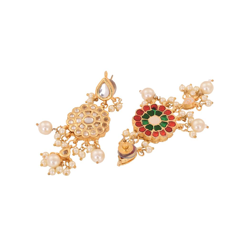 Gold Plated Kundan Studded & Pearl Beaded Floral Earrings : SJER1553