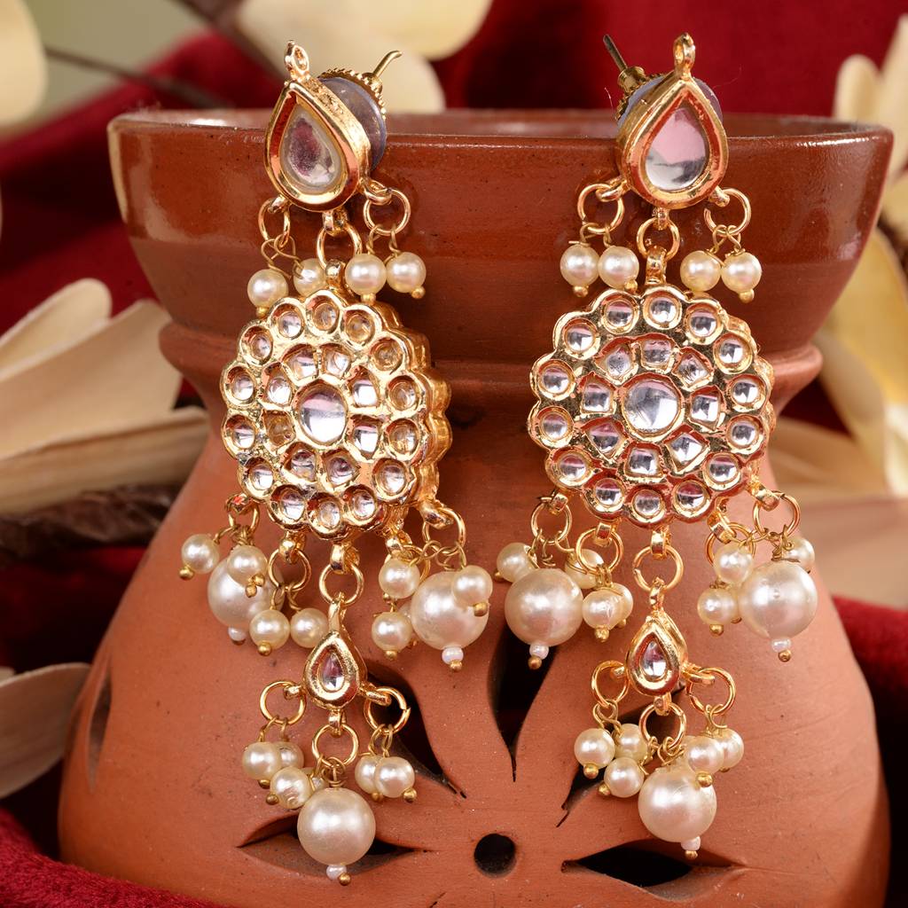 Gold Plated Kundan Studded & Pearl Beaded Floral Earrings : SJER1553