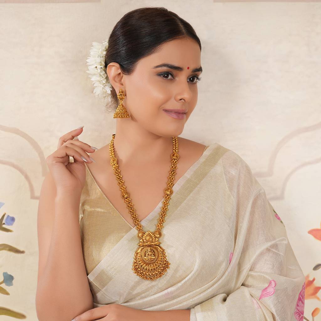 Long Antique Gold Plain Maa Lakshmi Necklace Set With Jhumka : SJ267