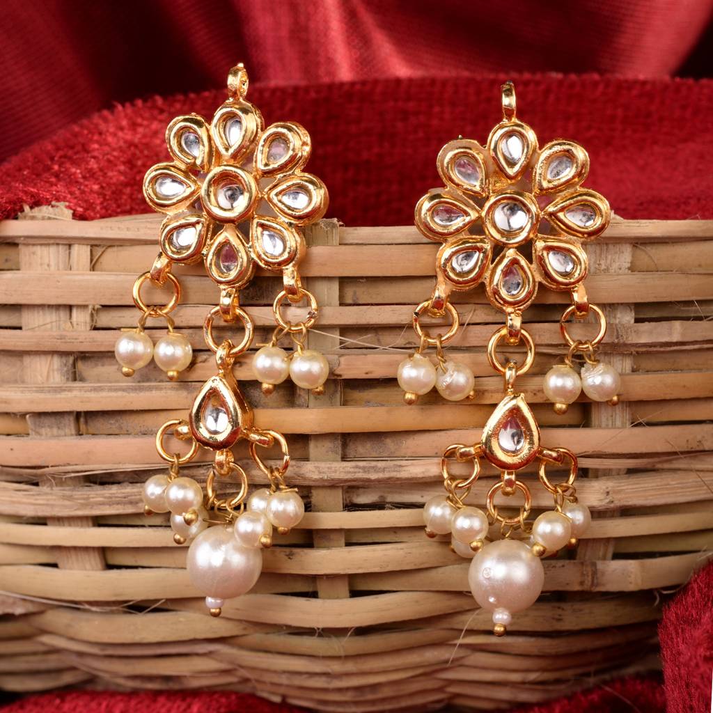 Gold Plated Kundan Studded Floral Paan Earrings : SJER1568