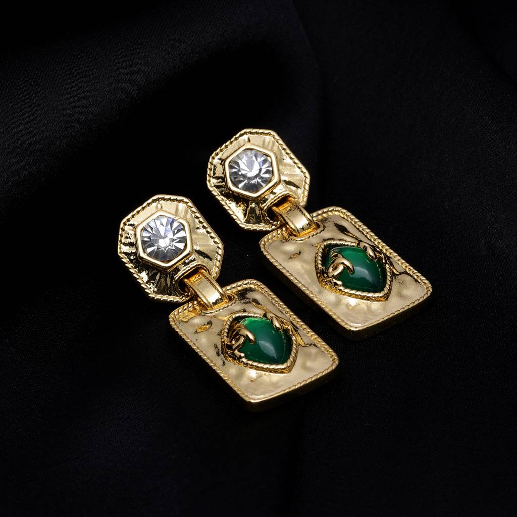 Gleam Mode 18K Gold Plated Earrings : UrbanLuxedrop18KGoldPlatedEarrings