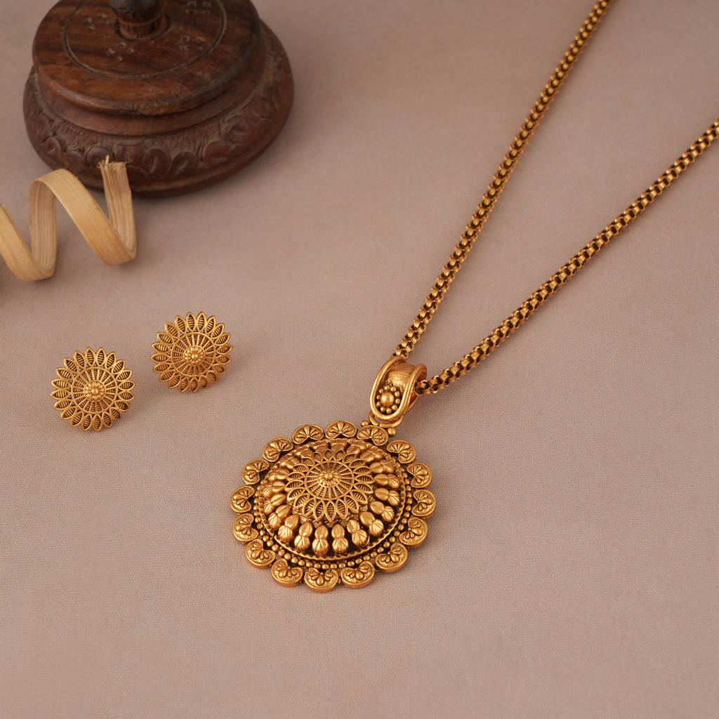 Stunning Broad Antique Gold Floral Pendant Set With Stud Earring : SJ277