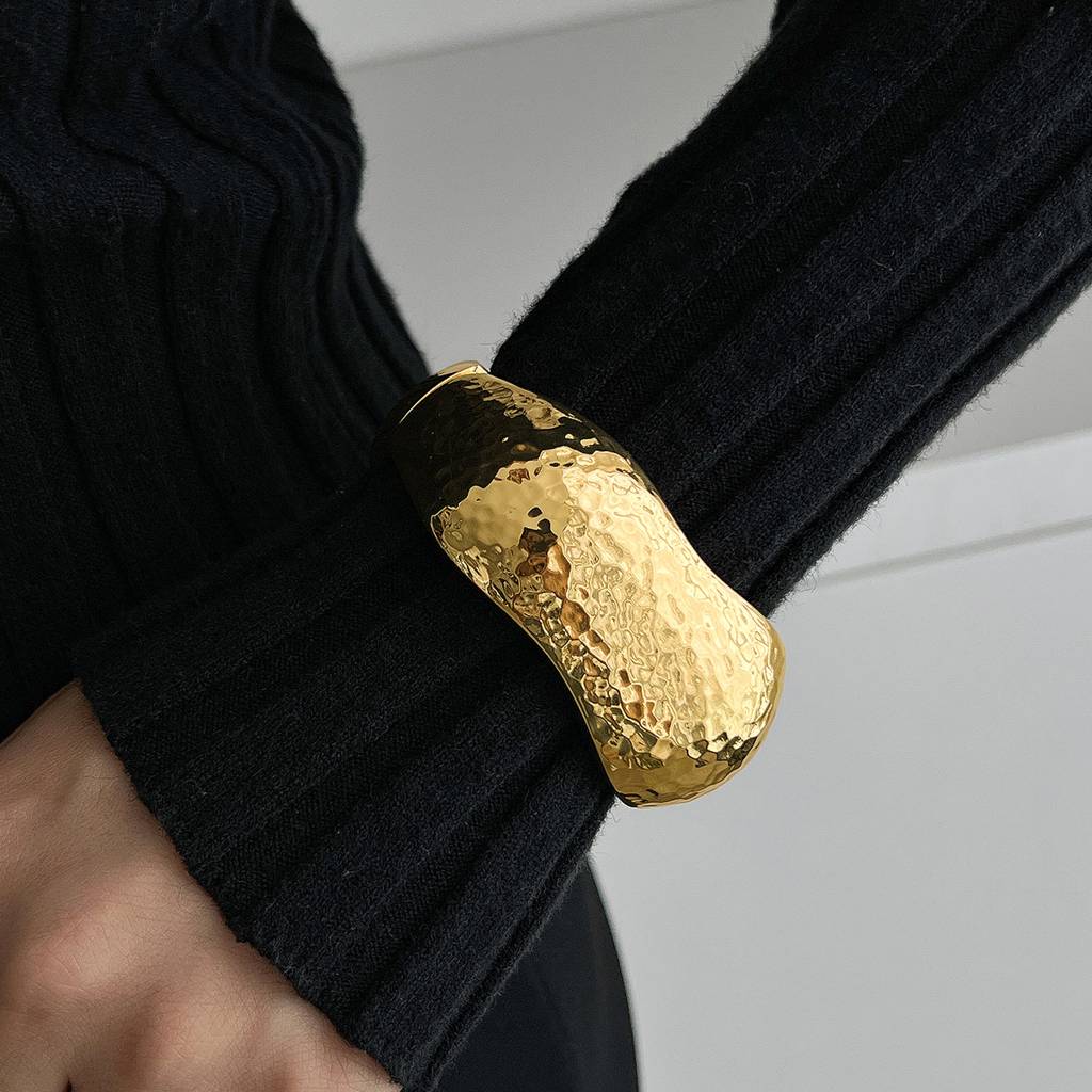 Glossy Gold/Silver Plated Bold Hammered Open Bangle Bracelet : AMU0125B544G