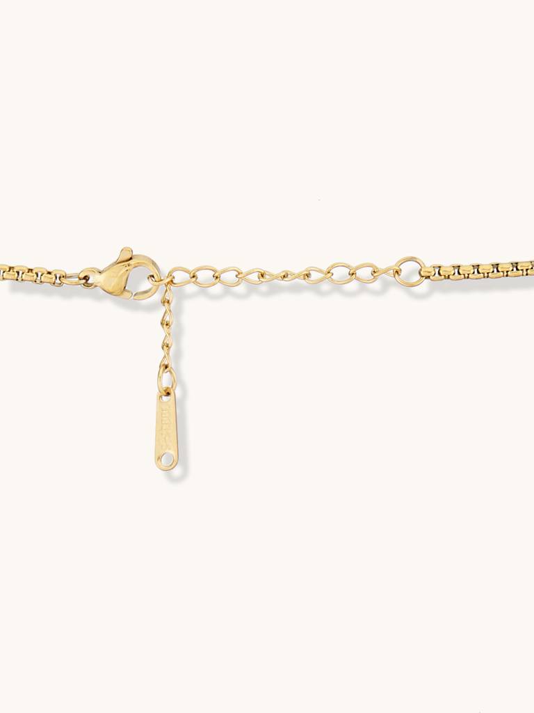 Gold-Toned Geometric Pendant Necklace : YI24A0144N