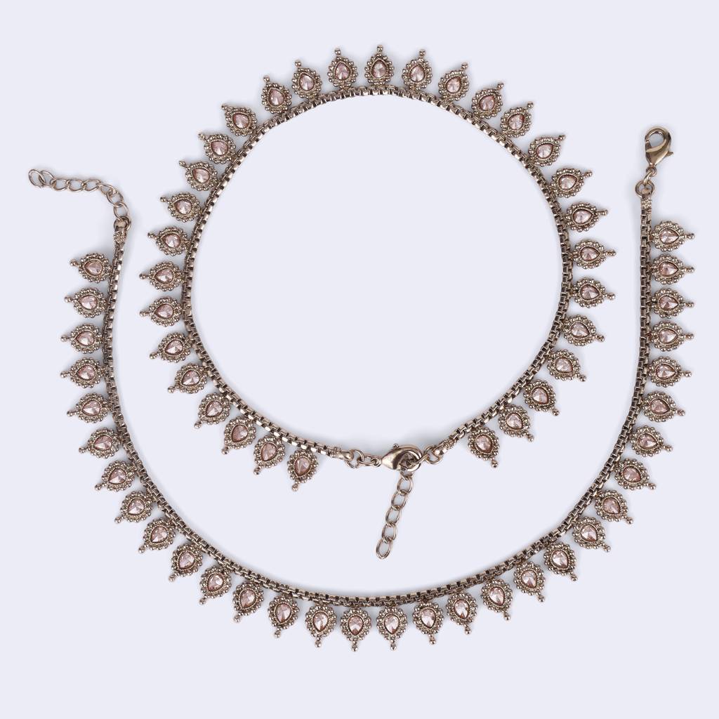 Traditional Oval And Flower Design Gold Plated Set Of 2 Anklet(Payal) For Women : 15PL870