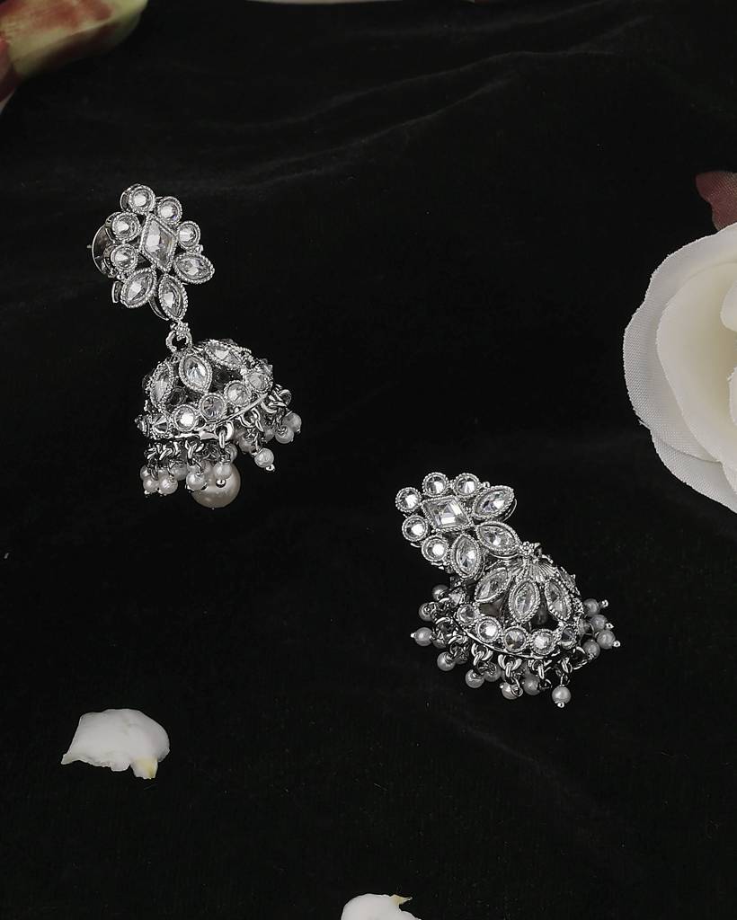Flowing Round And Pear Shape Silver Plated White Kundan Stone Brass Jhumki Earring For Women And Girls : 15ER5753