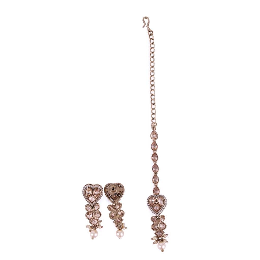 Glorious Heart And Flower Design Gold Plated Choker Necklace Set With Maangikka For Women And Girls : 15HS244