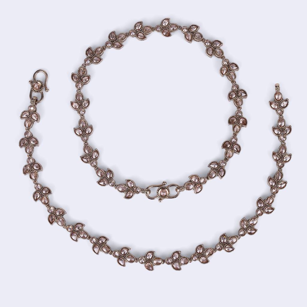 Traditional Oval And Leaf Design Gold Plated Set Of 2 Anklet(Payal) For Women : 15PL36