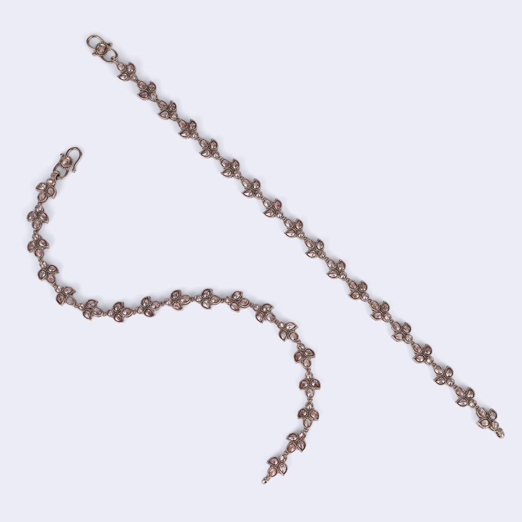 Traditional Oval And Leaf Design Gold Plated Set Of 2 Anklet(Payal) For Women : 15PL36