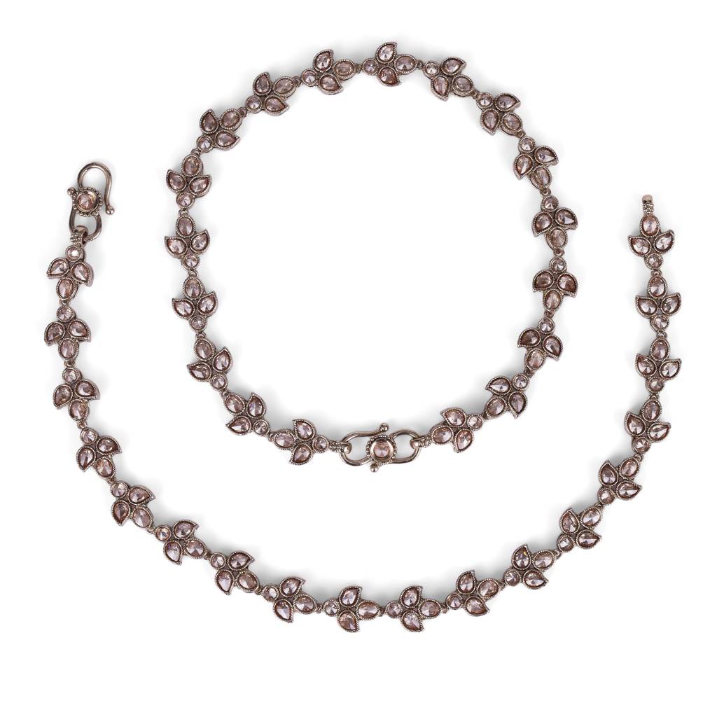 Traditional Oval And Leaf Design Gold Plated Set Of 2 Anklet(Payal) For Women : 15PL36