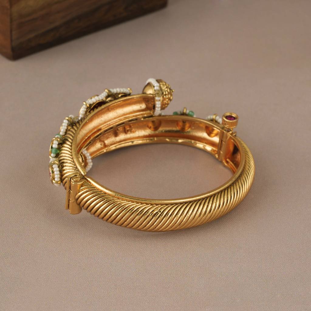 Gorgeous Antique Gold Kundan Multicolor Kada Bangle : SJ297