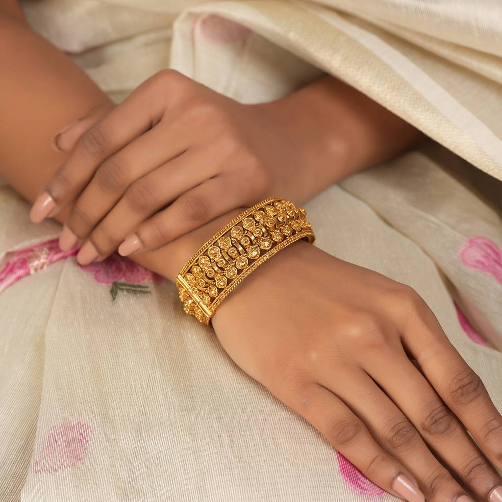 Broad Antique Gold Openable Kada Bangle For Women : SJ303