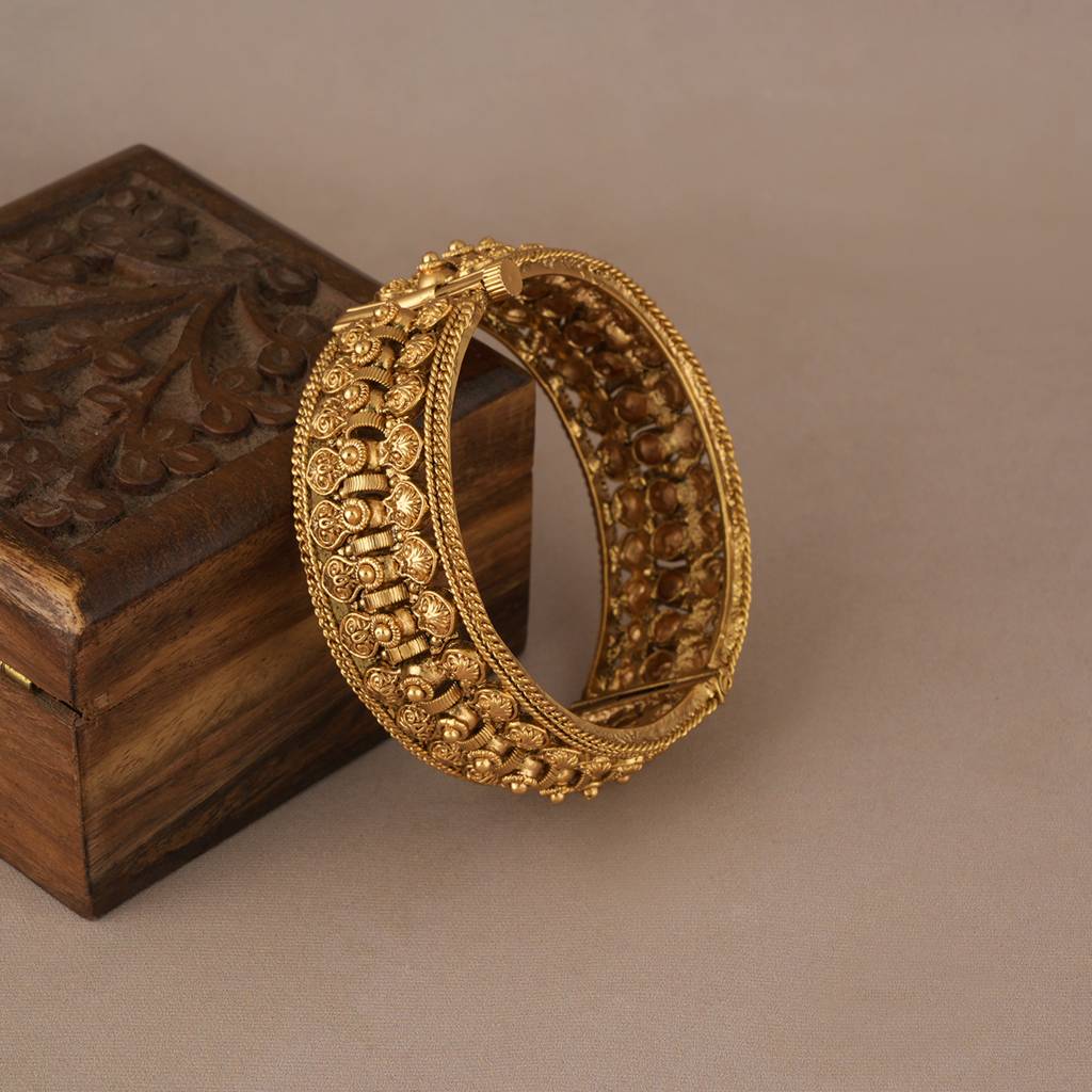 Broad Antique Gold Openable Kada Bangle For Women : SJ303