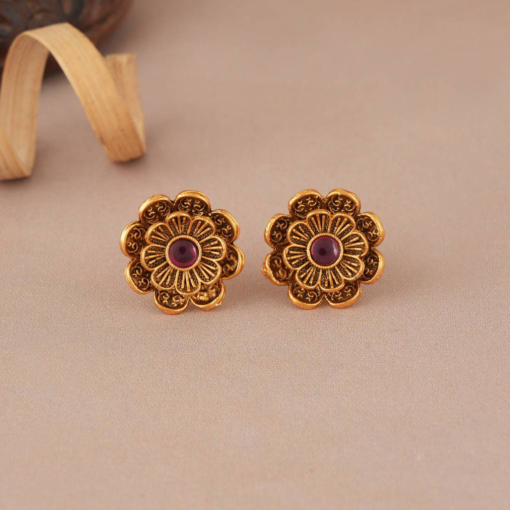 Antique Gold Floral Layer Stone Pendant Set With Studs : SJ306