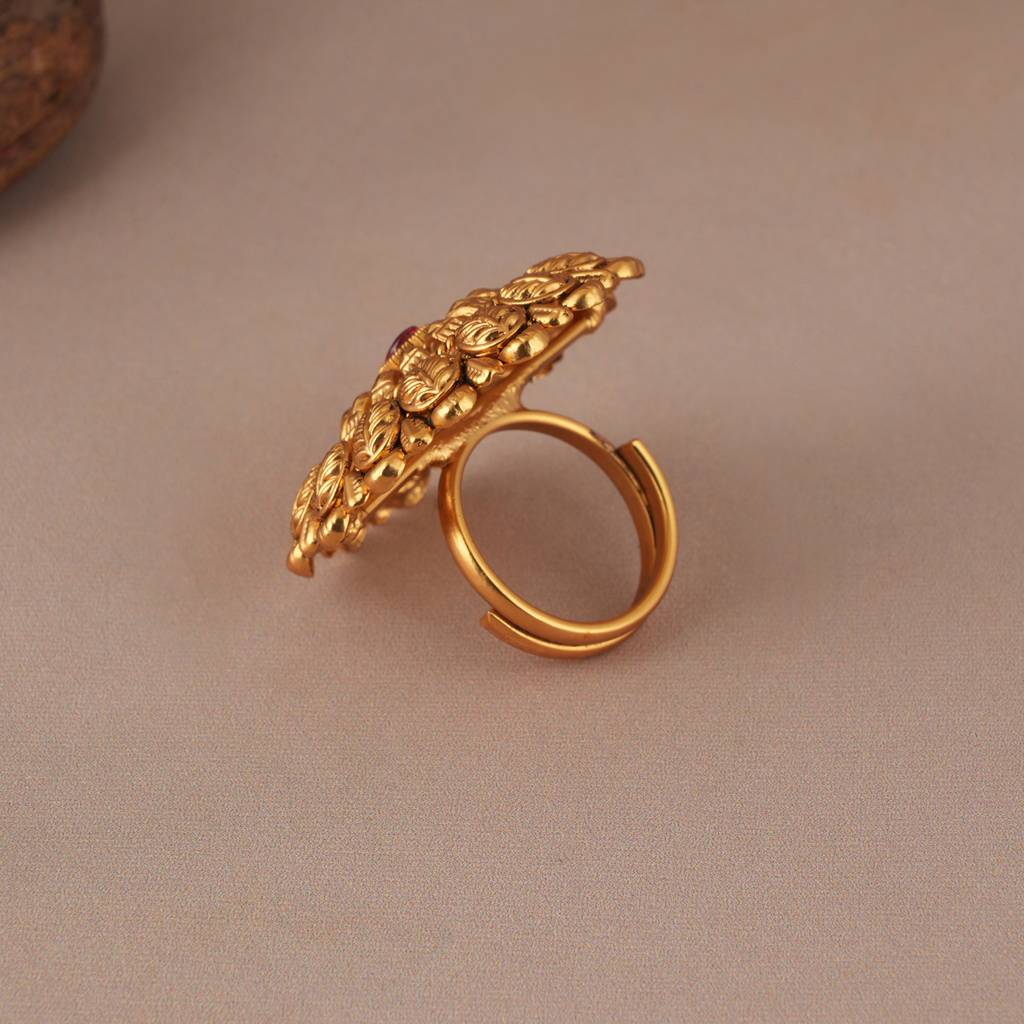 Antique Gold Ruby Cocktail Finger Ring : SJ312