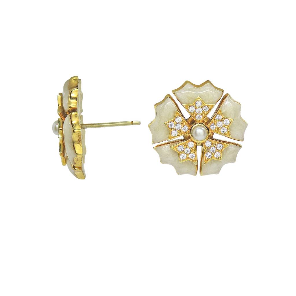 Enchanting Pearl Floral Stud : 2274ERS