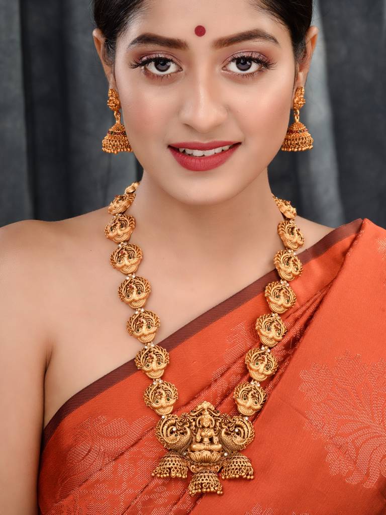 Gold Plated Exquisite Lakshmi Design Haram Temple Jewellery Set With Jhumki Earrings : SJNK1640
