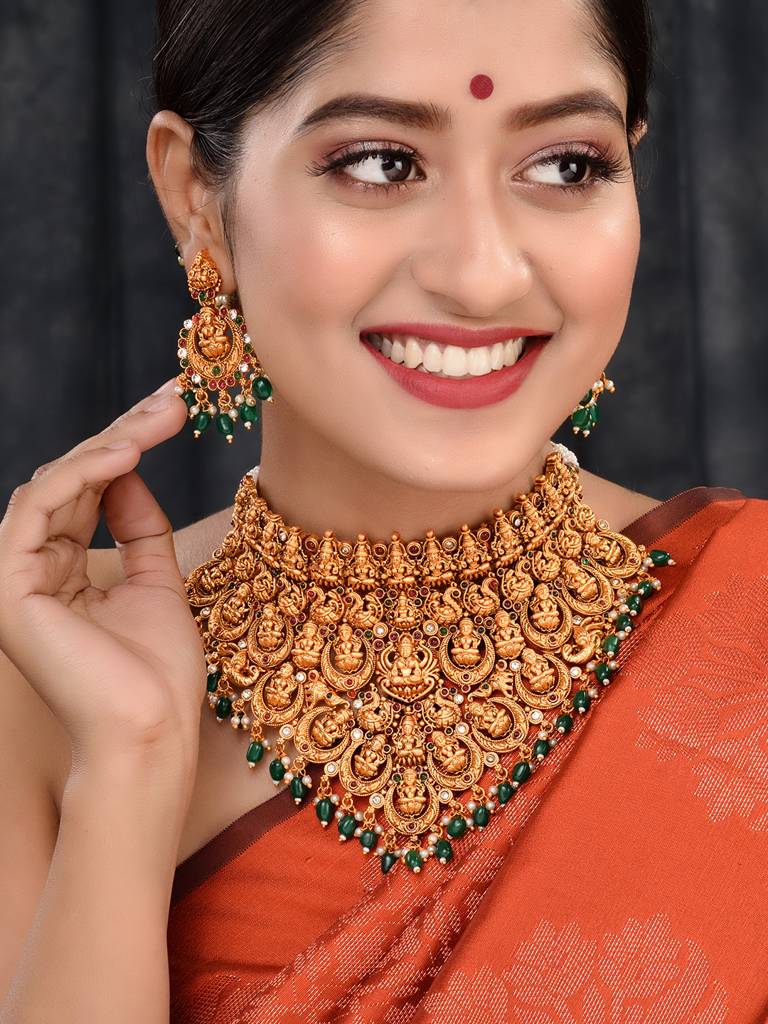 Gold Plated Intricate Temple Design With Dangling Green Beads Choker Jewellery Set : SJNK1641