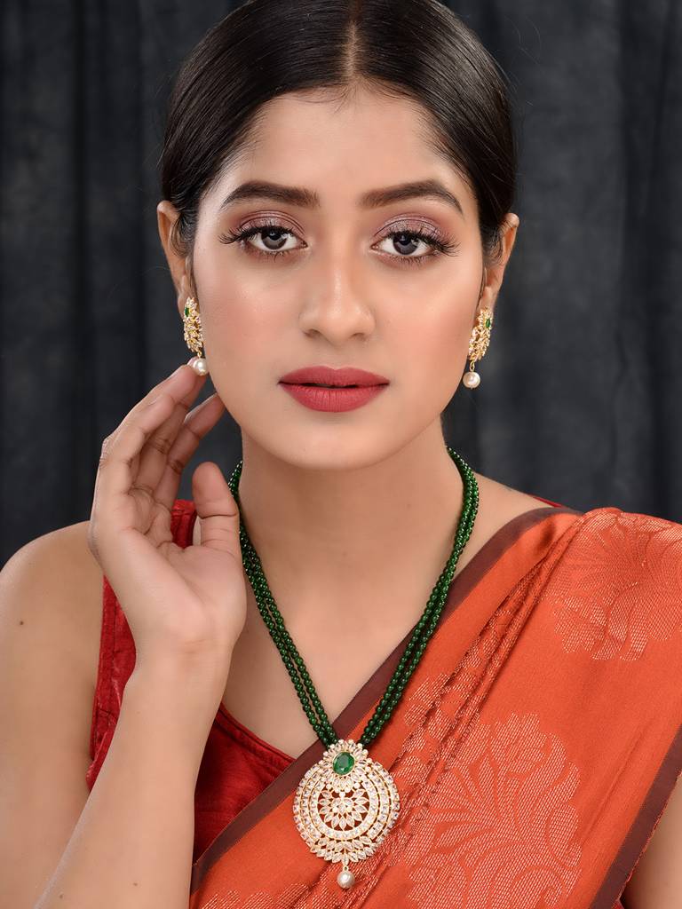 Gold Plated Polki Studded With Green Beads Maala Necklace Set : SJNK1656