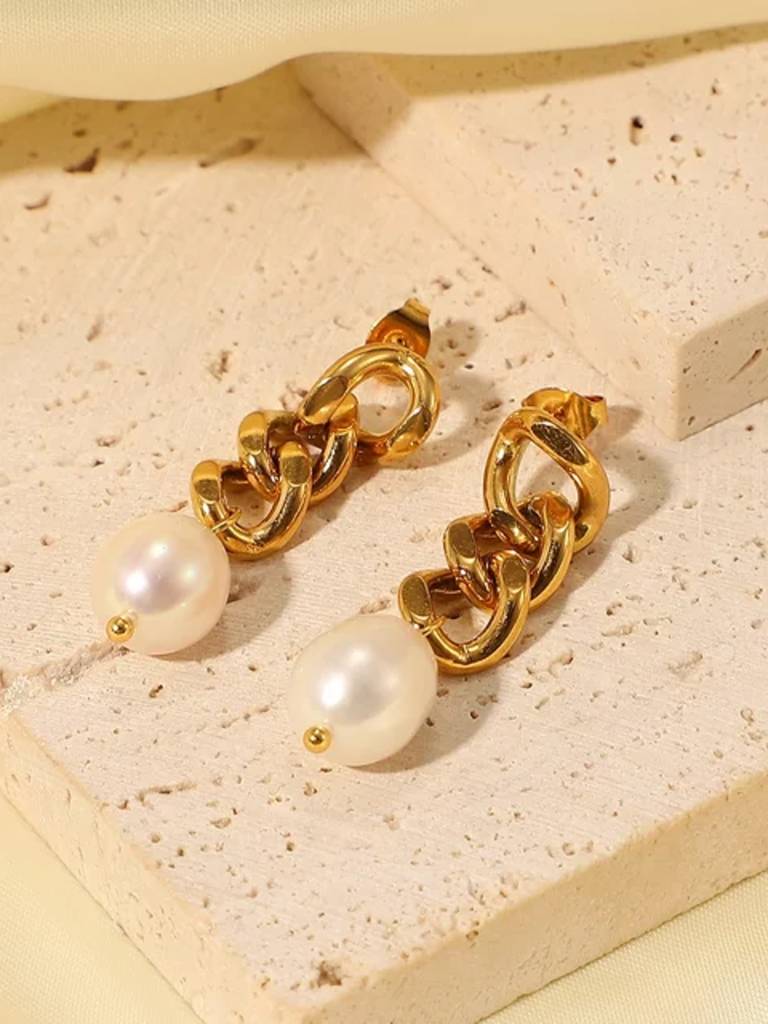 Cuban Chain Earrings With Pearls : AVER10047