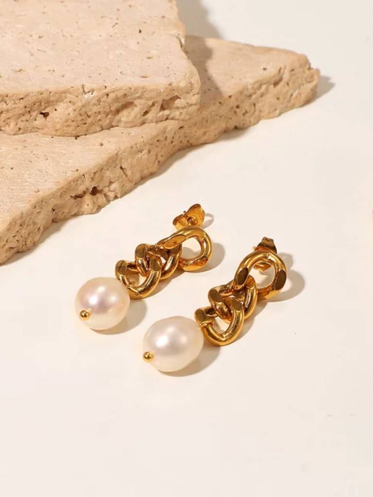 Cuban Chain Earrings With Pearls : AVER10047