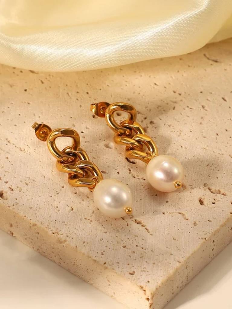 Cuban Chain Earrings With Pearls : AVER10047