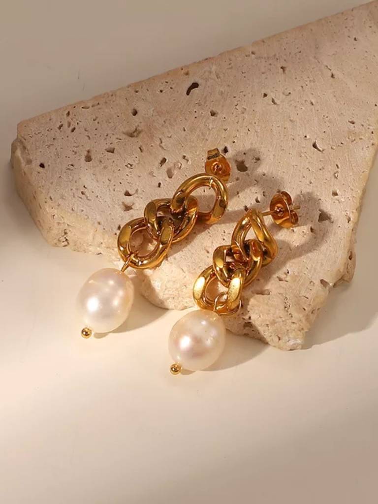 Cuban Chain Earrings With Pearls : AVER10047