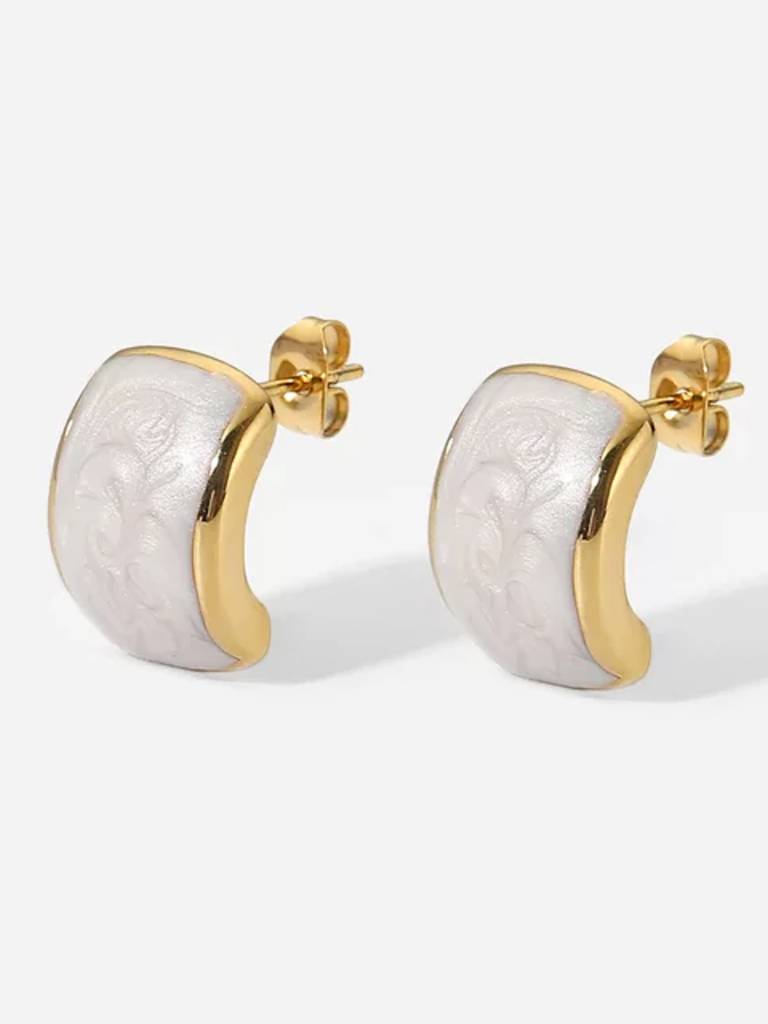 Earrings With White Enamel : AVER10052